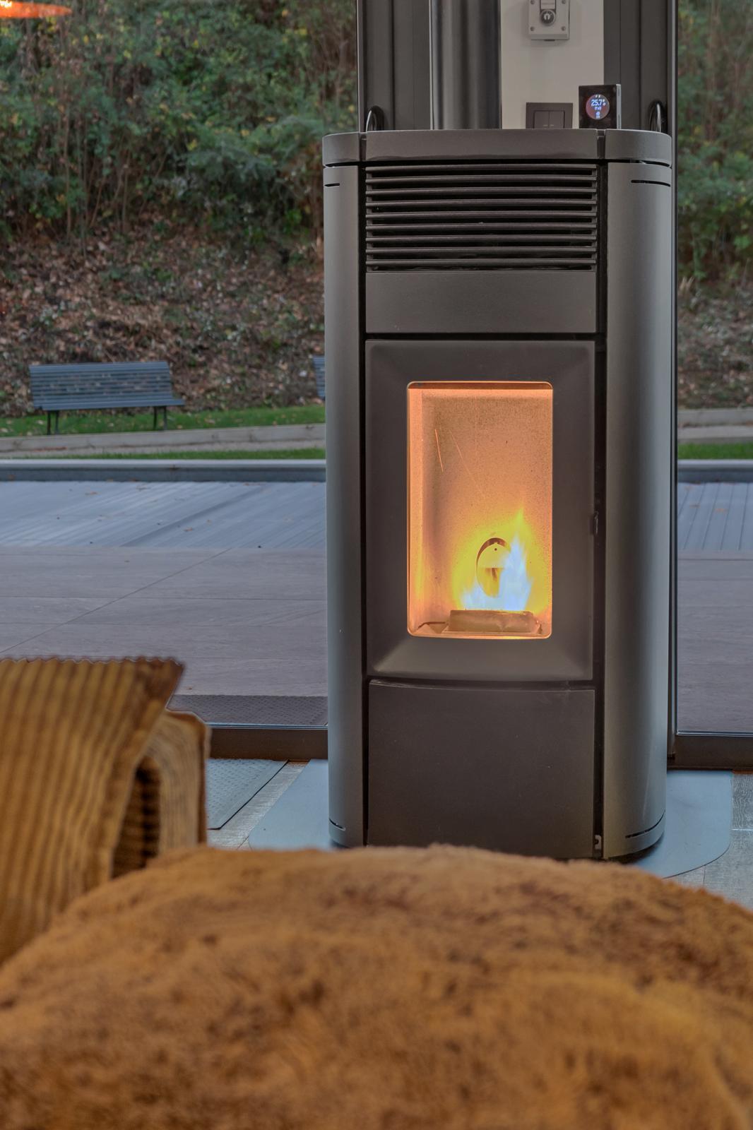 WhatsApp Image 2025-12-04 at 08.35.52 (10)